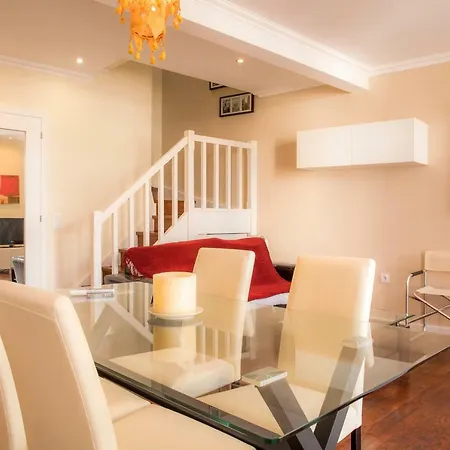 Apartment B35 - Mainstreet Duplex In *